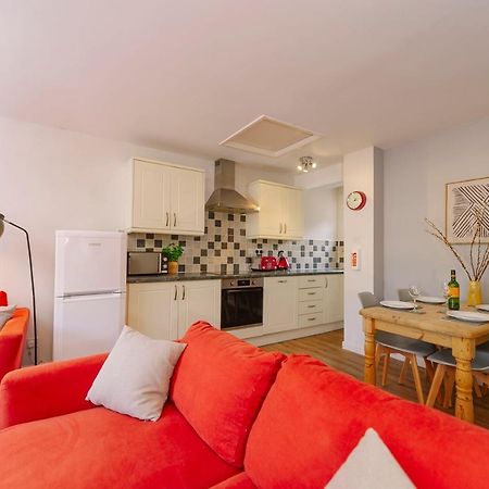 Corffe House And Holiday Cottages บาร์นสเตเปิล ภายนอก รูปภาพ
