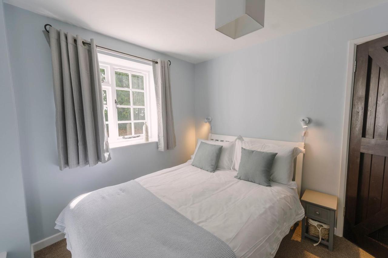 Corffe House And Holiday Cottages บาร์นสเตเปิล ภายนอก รูปภาพ